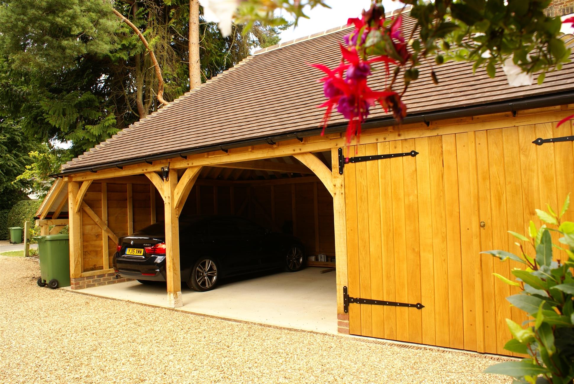 3 Bay Full Span Oak Garage with Logstore